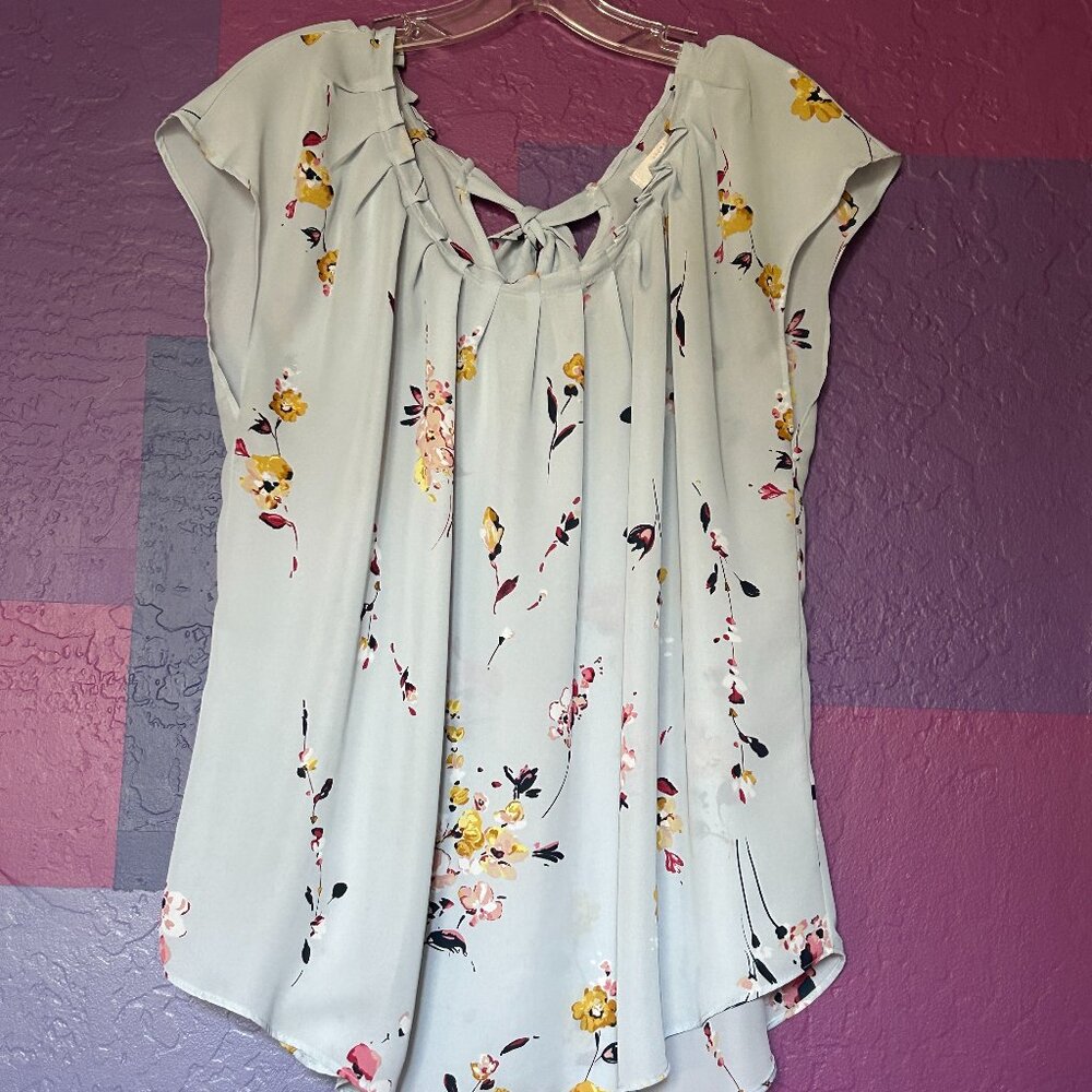 Lauren Conrad Floral Tie Back Blouse